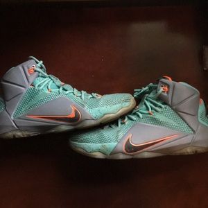 Lebron 12